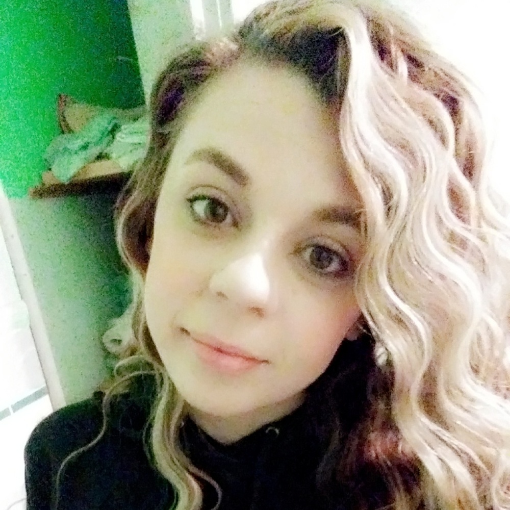Meet your Posher, Mallory